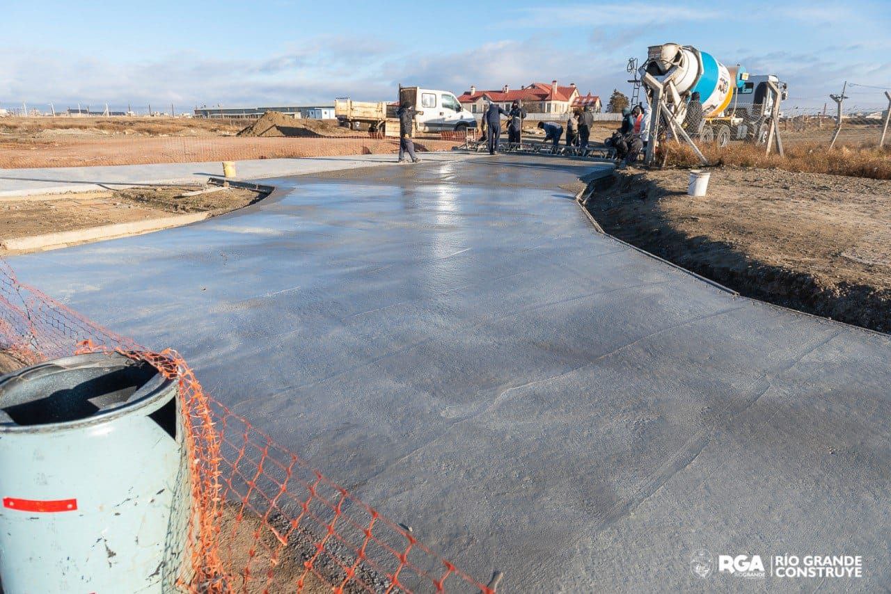 Continúan las obras para mejorar la circulación vial en Margen Sur